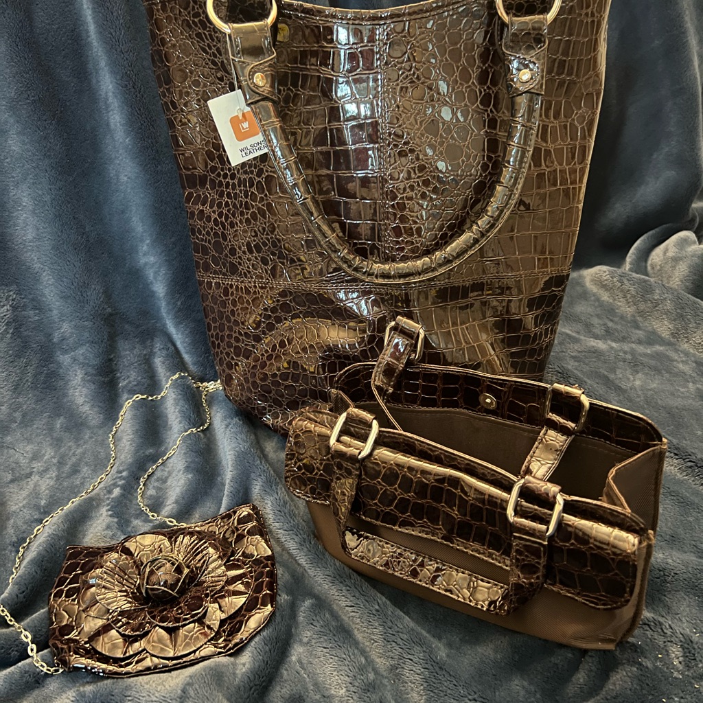 Wilsons Leather Brown Crocodile Pattern Womens Bag Set  Nwt